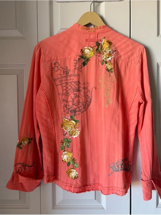 3J Workshop Johnny Was | Floral embroidered button down. Feminine Unique Boho - Picture 5 of 9